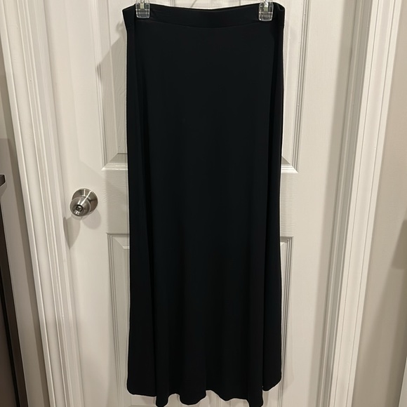 NWT Express black size small petite high-low skirt. - Picture 3 of 4
